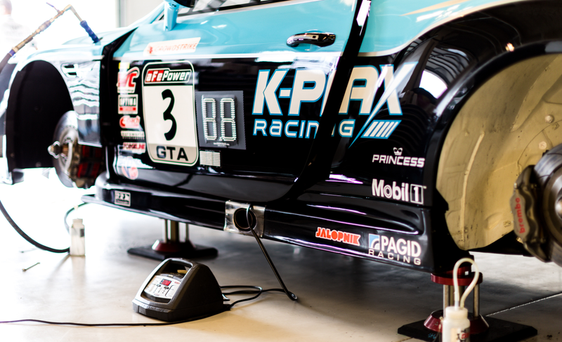 Illustration for article titled No. 3 K-Pax Bentley Rides The Jalopnik Bump To A World Challenge GTA Class Win